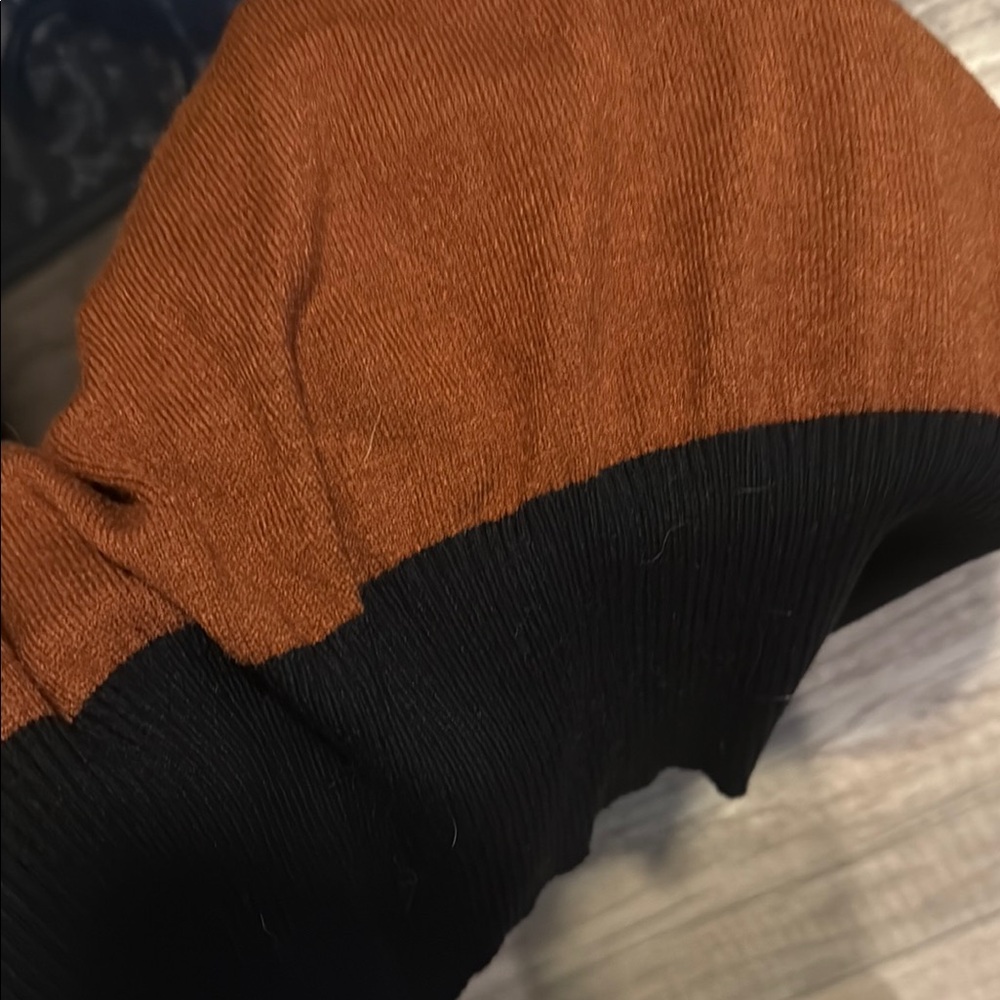 Multi Color Block Sweater - Picture 4 of 4